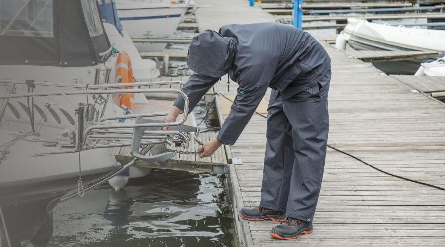 Why choose Toronto Water Extraction for water damage restoration toronto in Toronto